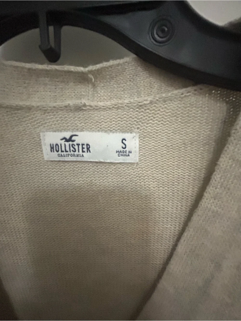 Hollister Cream V-Neck Knit Cardigan